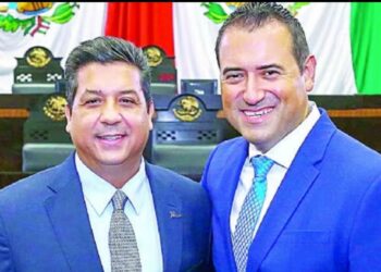 Líder panista renuncia a candidatura