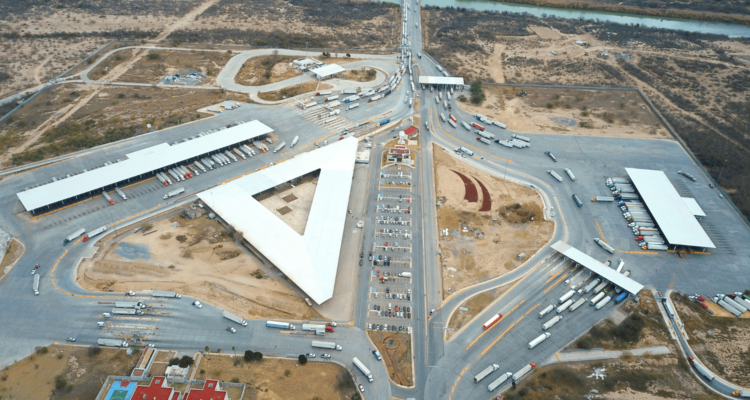 Falla provoca cierre de aduana de Nuevo Laredo a operaciones de carga. Foto de Gobierno de México