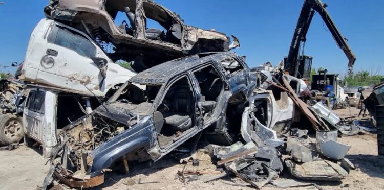 Destruyen 28 "vehículos monstruo" en Reynosa. Foto de FGR