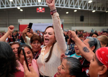 Carmen Lilia Canturosas se registra como candidata a la Alcaldía de Nuevo Laredo ante el IETAM; va por reelección