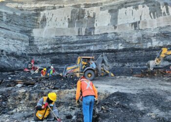 Enluta nueva tragedia en mina de Coahuila: entregan 4 cuerpos