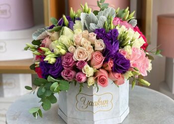 Jardinería vertical con flores