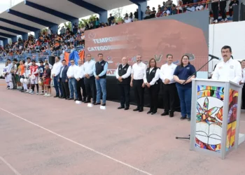 Inaugura Dámaso Anaya torneo de futbol americano de la UAT categoría intermedia