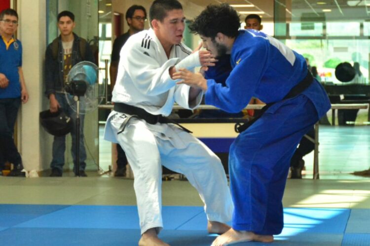 Avanza “Pepe” Quintá a la Universiada Nacional