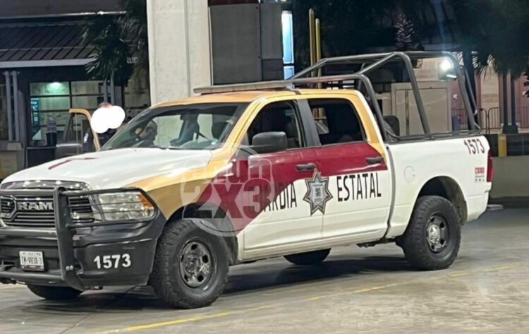 Aduana de EU detiene a dos policías de la GE en Brownsville; traían paquetes de droga