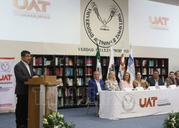 Presenta Dámaso Anaya proyectos académicos de la UAT en Nuevo Laredo