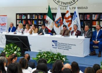 Presentan proyectos académicos de la UAT en Nuevo Laredo