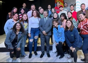 El rector Dámaso Anaya presenta a la comunidad la amplia oferta educativa de la UAT