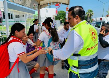Salud alerta peligro por ola de calor