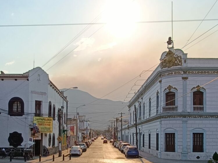 El incendio en el cañón del Novillo supera ya las mil 400 hectáreas, PC estatal, CONAFOR y otras dependencias ya trabajan en su extinción.