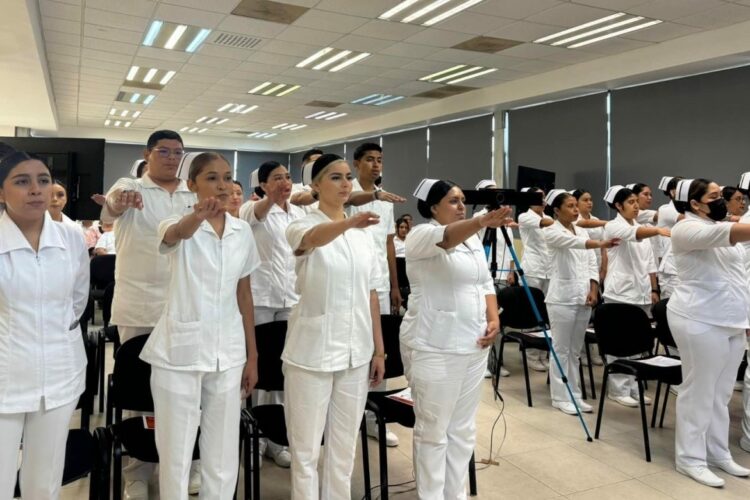 Celebra la UAT logro nacional EGEL de egresados de Enfermería en la UAM Mante