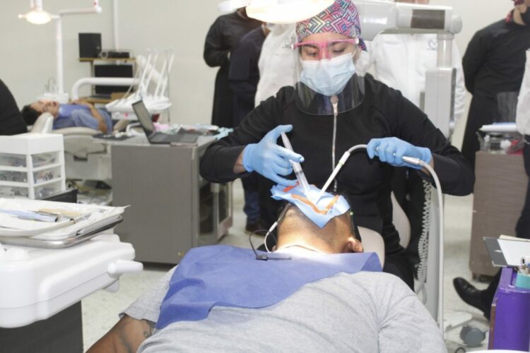 La UAT brinda más de nueve mil servicios dentales por año