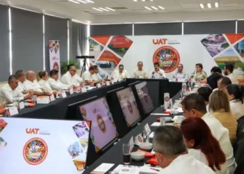 Rector de la UAT preside en la UAM Mante la reunión del Colegio de Directores