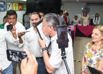 El “brillo” de Nader de menos de 1% y besa su constancia de mayoría. Foto de Facebook Jesús Nader