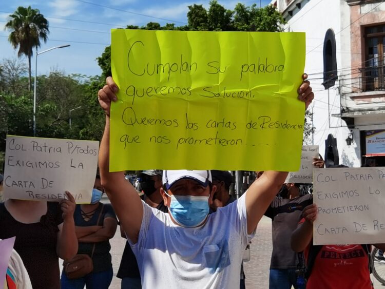 Queremos las cartas de residencia que nos prometieron, manifiestan colonos