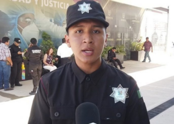 Alexander Velázquez Yáñez, invitó a los estudiantes a unirse a las filas de la Guardia Estatal | Foto: Cortesía