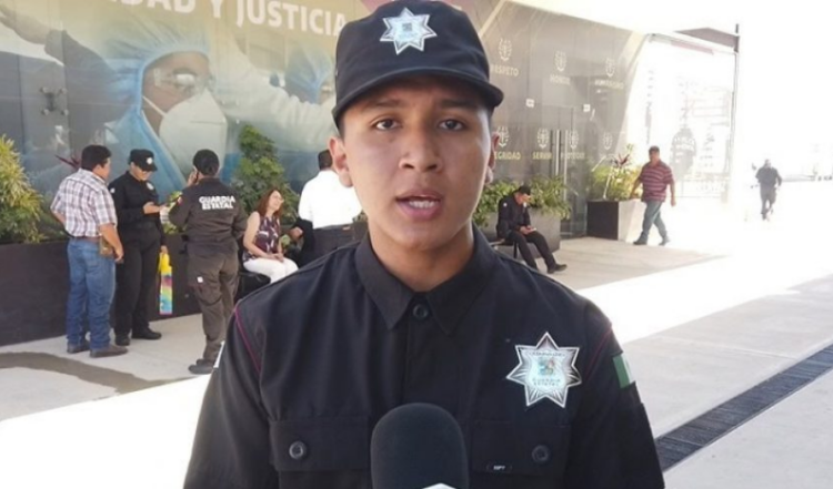 Alexander Velázquez Yáñez, invitó a los estudiantes a unirse a las filas de la Guardia Estatal | Foto: Cortesía