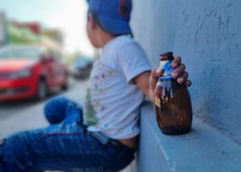 Detectan consumo de alcohol en menores de 10 años. Foto tomada de la web.