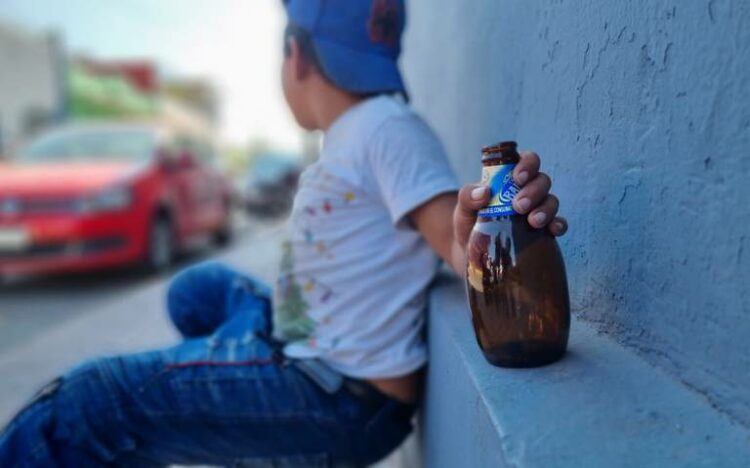 Detectan consumo de alcohol en menores de 10 años. Foto tomada de la web.