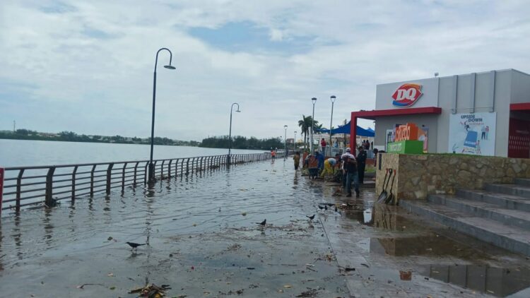 Tras desborde, Guardia Estatal mantiene vigilancia en Laguna del Carpintero