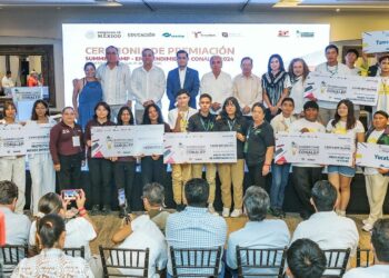 Premian a ganadores del Summer Camp Emprendedores CONALEP 2024