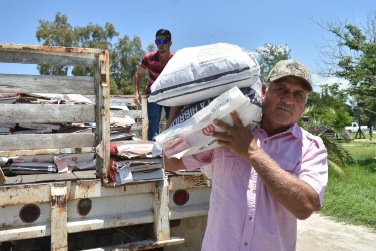 Entregan semilla de sorgo y maíz en Soto la Marina