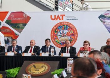Rector y directores de la UAT evalúan avances y logros académicos