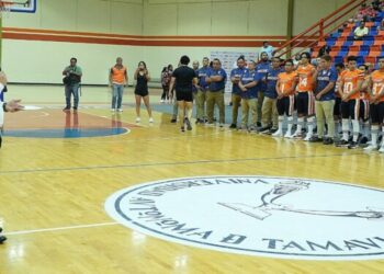 Presenta el rector Anaya a los Correcaminos UAT Liga Mayor de Futbol Americano