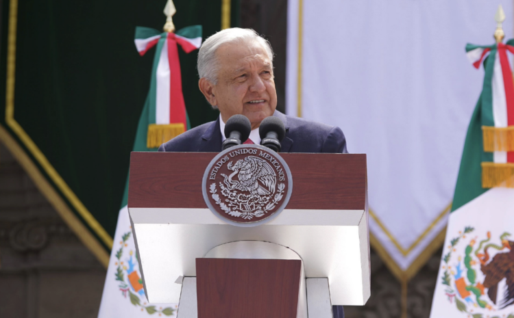 Sexto Informe: AMLO confronta a EE.UU. y reconoce pendiente con Ayotzinapa. Foto de Gobierno de México