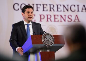 Antonio Martínez permanece a cargo del SAT: Sheinbaum