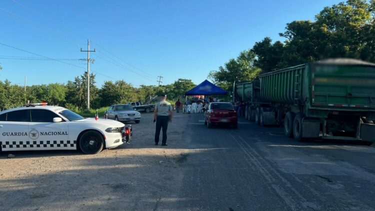 Bloquean carreteras del norte de Veracruz para exigir reparaciones. Foto de X Guardia Nacional Carreteras