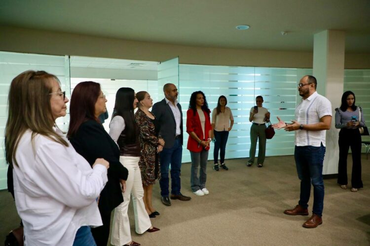 Más de 30 legisladores realizaron trámite de credencialización este viernes. Foto de Congreso de Tamaulipas