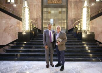 El gobernador de Tamaulipas, Américo Villarreal Anaya y el nuevo director del ITCA, Héctor Romero Lecanda