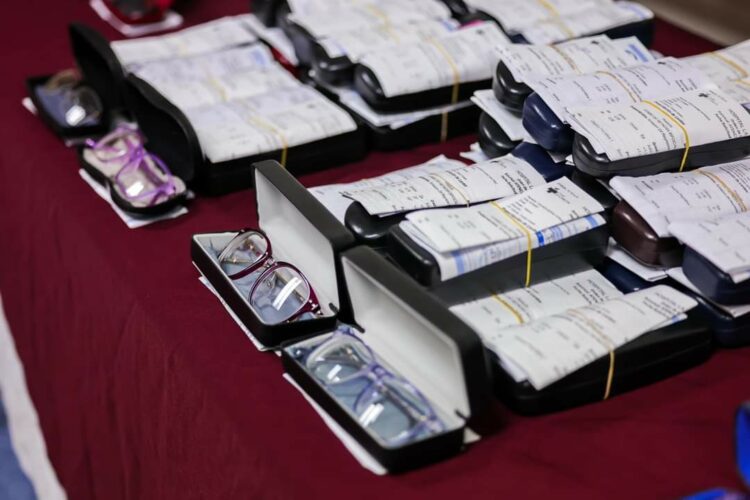 Entrega Gobierno de Reynosa 350 lentes graduados, mediante Jornada de Salud Visual