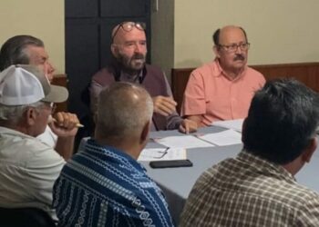 Entregan apoyos a usuarios del Distrito de Riego 026