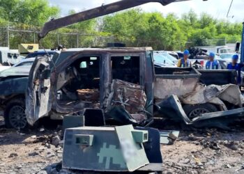 FGR destruye 25 vehículos "monstruos" en Reynosa, Tamaulipas