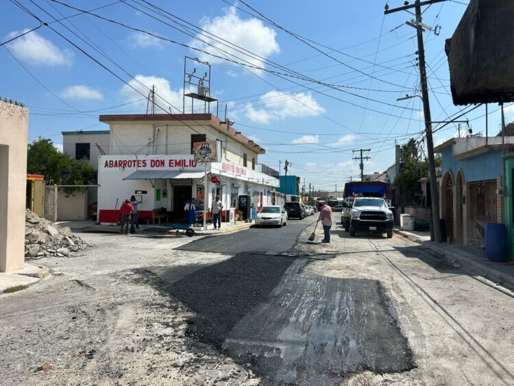 Rehabilita Gobierno de Reynosa pavimento en la calle Venustiano Carranza con 20 de Noviembre