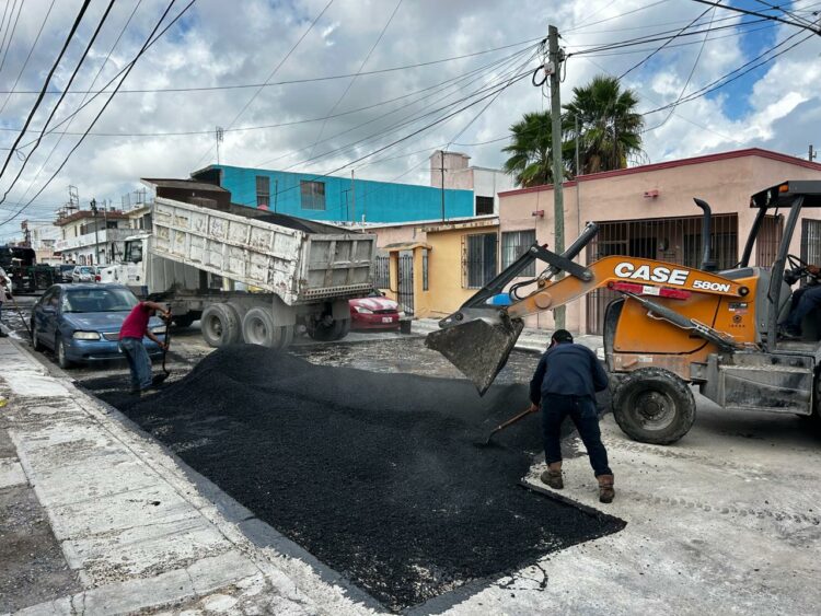 Reynosa avanza con el programa permanente de bacheo
