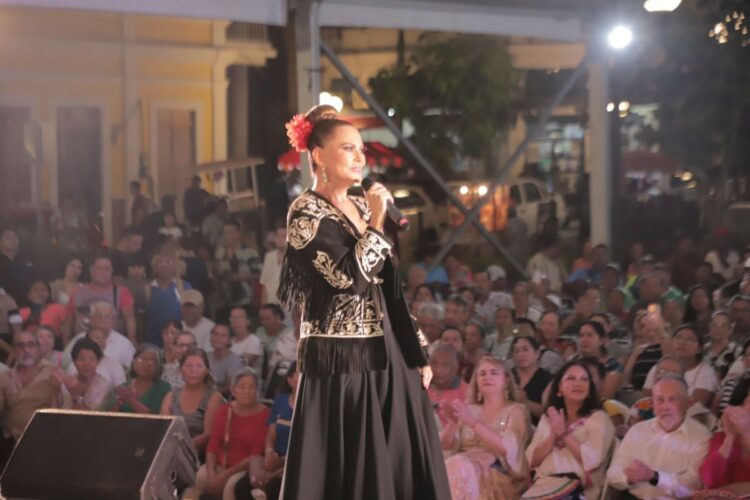 Da inicio Festival de la Huasteca en Tampico