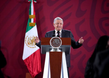 Se despide AMLO de la vida política, anuncia gobernador de Sonora