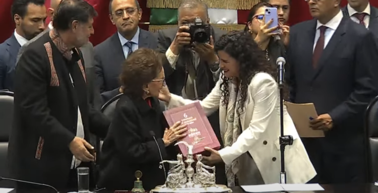 Luisa María Alcalde acude a San Lázaro a entregar el sexto Informe de Gobierno. Foto tomada de video