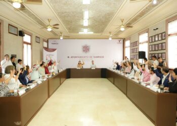 Aurelio Regalado, nuevo cronista de Tampico. Foto de Facebook Ayuntamiento de Tampico