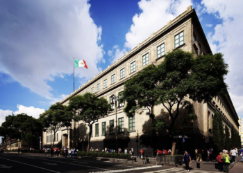 Renuncias de ministros de la Corte serán para llevarse "un montón de dinero": Sheinbaum. Foto de Instagram SCJN