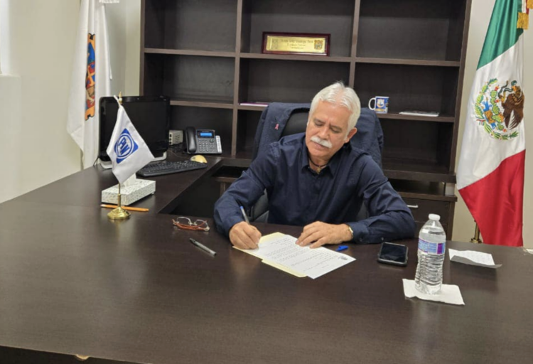 Vicente Verástegui permaneció oculto toda la noche pese a que observó operativo de búsqueda: Fiscalía. Foto de Facebook Vicente Verástegui