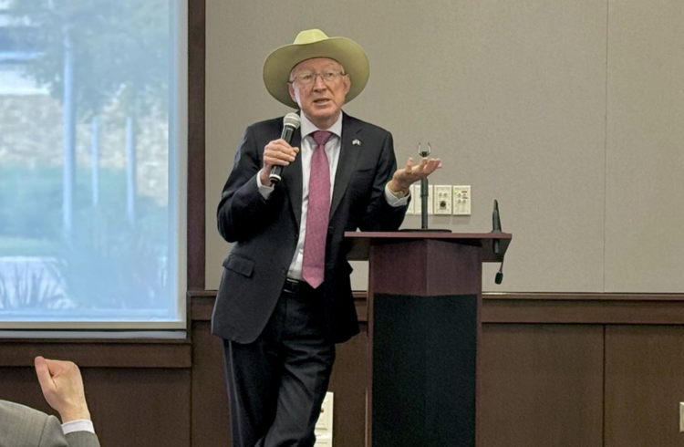 SRE envía nota diplomática tras declaraciones de Ken Salazar. Foto de X @USAmbMex