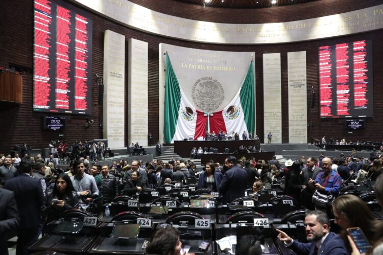 Diputados aprueban eliminación de organismos autónomos. Foto de Cámara de Diputados