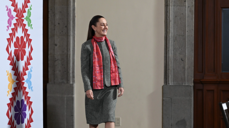 "Hay que estar a ras del suelo siempre": Sheinbaum hace llamado tras enfrentamiento de Adán Augusto y Monreal. Foto de Presidencia de México