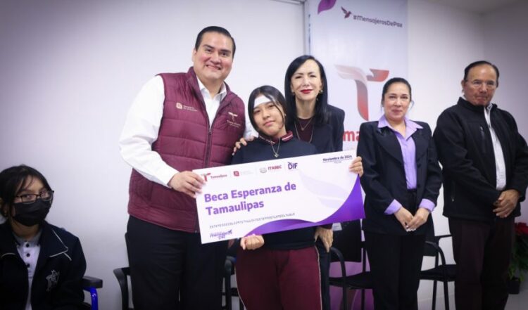 Entrega DIF Tamaulipas becas a más de 3 mil estudiantes en condiciones de vulnerabilidad