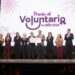 Premian Américo y María de Villarreal a los voluntarios del año