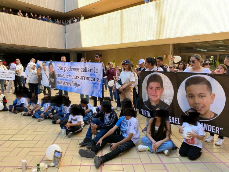 Protestan en Culiacán por asesinato de dos niños y su padre. Foto cortesía de Lucía Mimiaga/ Archivo